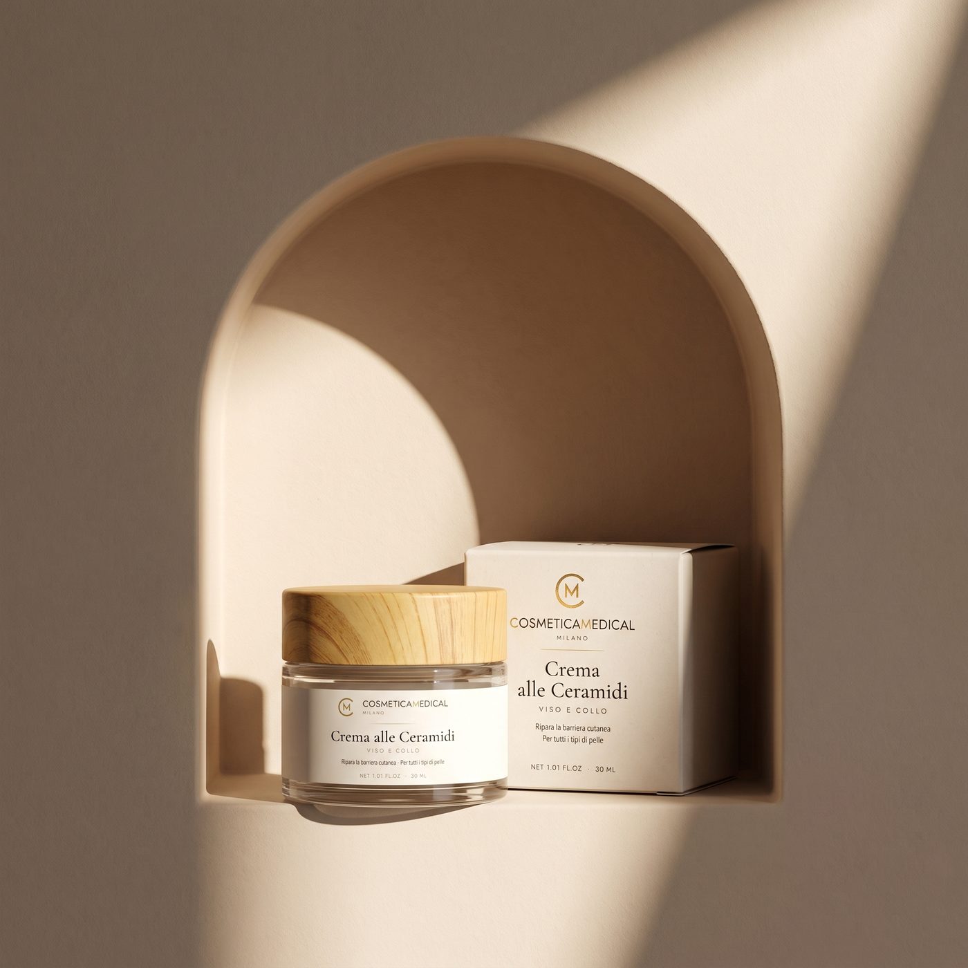 La Crema alle Ceramidi nella nicchia di gesso
